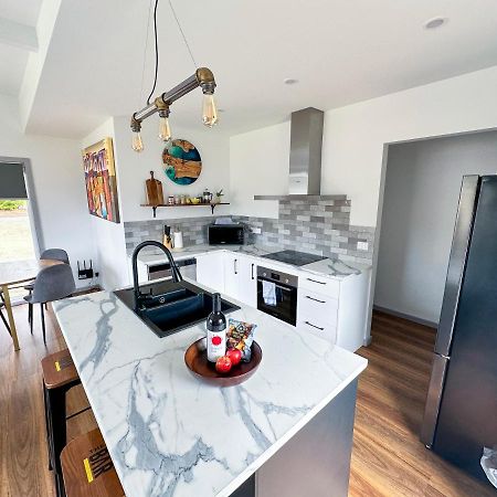 Luxury Holiday Unit 8Min Walk To Town Center With Boat Parking Mallacoota Esterno foto